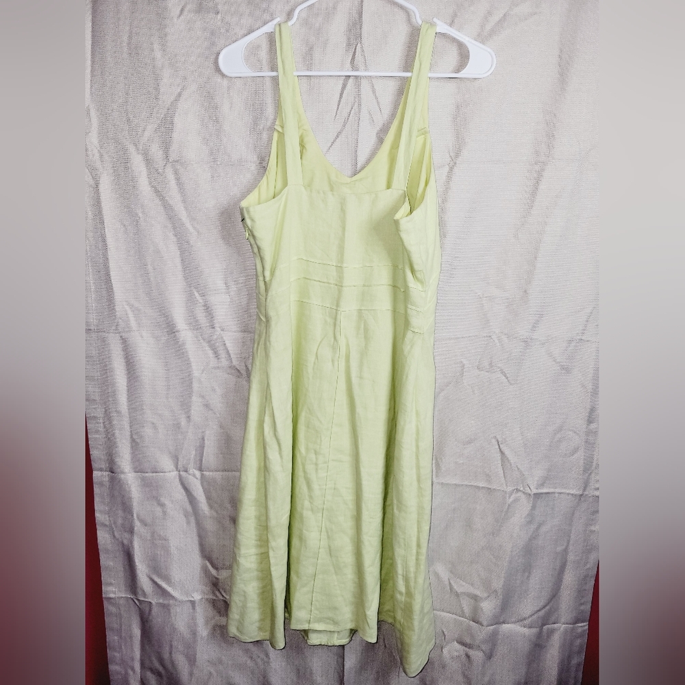 Dress - Picture 2 of 4